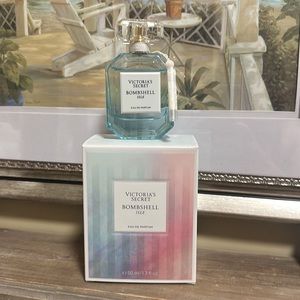 Victoria’s Secret ISLE perfume